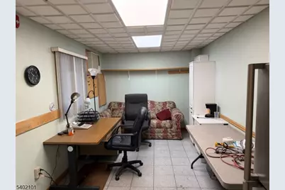 45 Malvern St, Newark, NJ 07105 - Photo 14