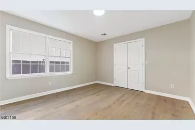 16 E Kinney St, Newark, NJ 07102 - Photo 10