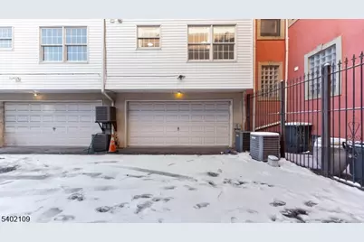 16 E Kinney St, Newark, NJ 07102 - Photo 16