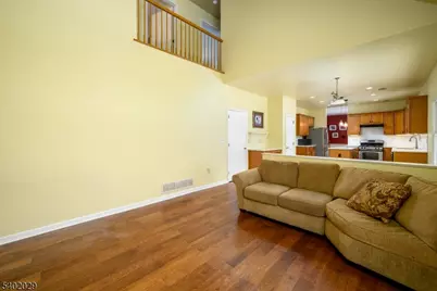 5 Clover Hills Dr, Franklin Township, NJ 08873 - Photo 14