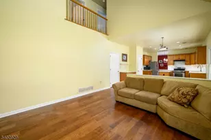 5 Clover Hills Dr, Franklin Township, NJ 08873 - Photo 14