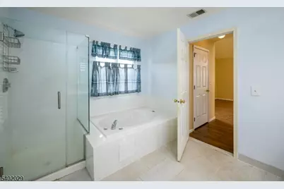 5 Clover Hills Dr, Franklin Township, NJ 08873 - Photo 20