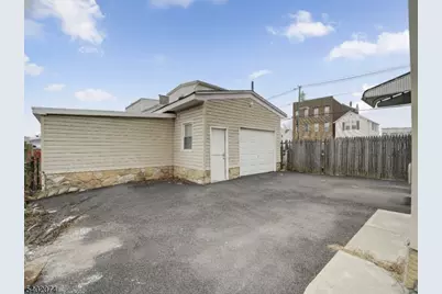 27 Honiss St, Belleville, NJ 07109 - Photo 18