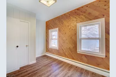 27 Honiss St, Belleville, NJ 07109 - Photo 14