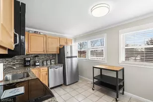 34 Northwestern Trail, Hopatcong, NJ 07843 - Photo 10