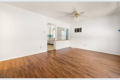 408 Stelko Ave, Lopatcong Township, NJ 08865 - Photo 4