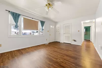408 Stelko Ave, Lopatcong Township, NJ 08865 - Photo 6