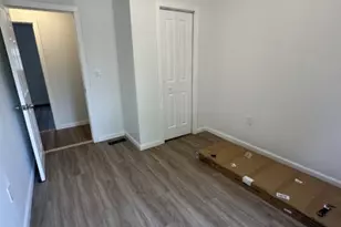 74 Bellevue Ave, Elmwood Park, NJ 07407 - Photo 12