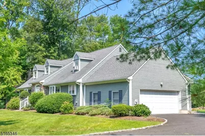 34 Woodmere Dr, Summit, NJ 07901 - Photo 2