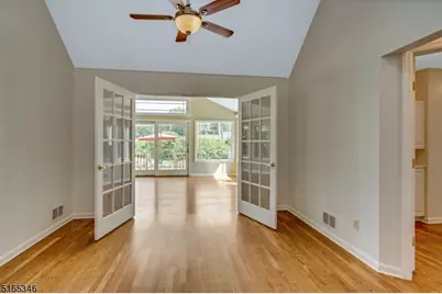 34 Woodmere Dr, Summit, NJ 07901 - Photo 8