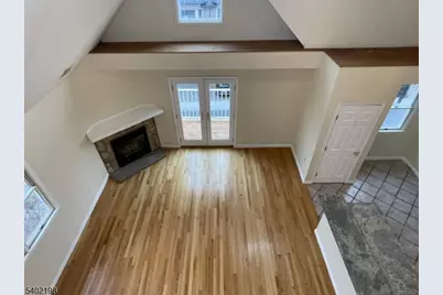 662 Undercliff Ave, Edgewater, NJ 07020 - Photo 2