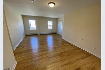 97 Walnut St #2B, Montclair, NJ 07042 - Photo 2