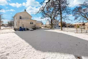 1996 Barnett St, Rahway, NJ 07065 - Photo 26