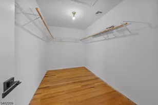 1996 Barnett St, Rahway, NJ 07065 - Photo 8