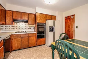 34 E Prescott Ave, Woodbridge Township, NJ 07067 - Photo 14