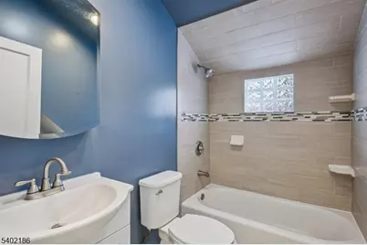 4 Cabot Ln, Kinnelon, NJ 07405 - Photo 14