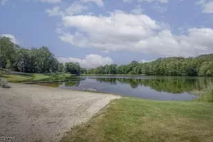 1 Stonewall Dr, Vernon Twp., NJ 07419 - Photo 32