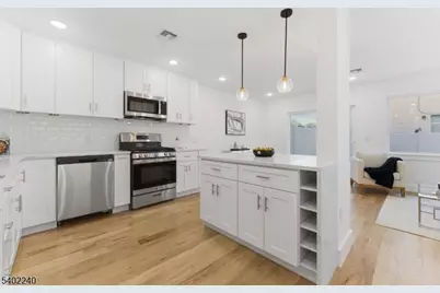 914 Bower St, Linden, NJ 07036 - Photo 6