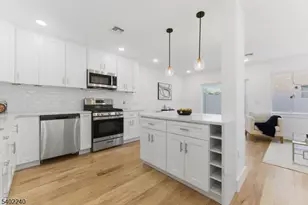 914 Bower St, Linden, NJ 07036 - Photo 6