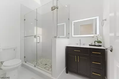 914 Bower St, Linden, NJ 07036 - Photo 12