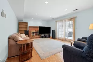 8 Liberty Ln, Franklin Township, NJ 08873 - Photo 18