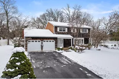 8 Liberty Ln, Franklin Township, NJ 08873 - Photo 2