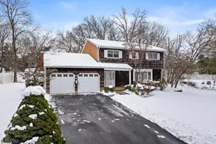 8 Liberty Ln, Franklin Township, NJ 08873 - Photo 2