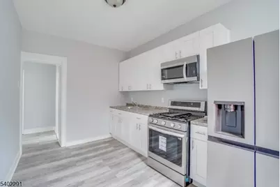 678 Liberty Ave #2, Jersey City, NJ 07307 - Photo 10