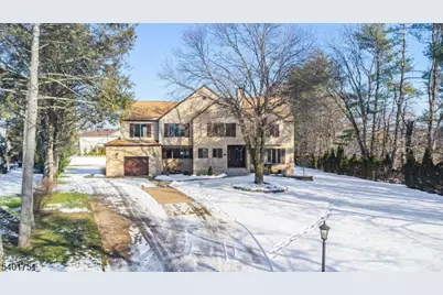 7 Shaw Ct, Fairfield, NJ 07004 - Photo 1