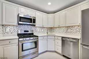 807 Breckenridge Dr, Branchburg Township, NJ 08876 - Photo 10