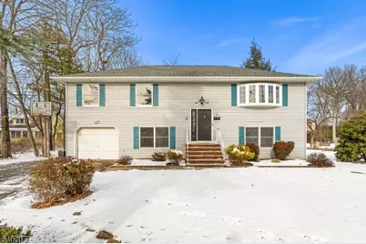 92 Mandeville Ave, Pequannock Township, NJ 07440 - Photo 2