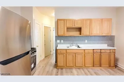 289 Hobson St #1, Newark, NJ 07112 - Photo 2