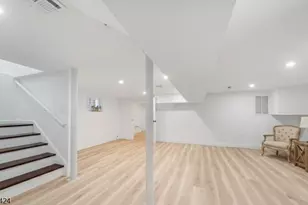 189 N Oraton Pkwy, East Orange, NJ 07017 - Photo 26