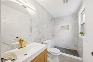 189 N Oraton Pkwy, East Orange, NJ 07017 - Photo 14