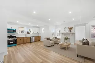 189 N Oraton Pkwy, East Orange, NJ 07017 - Photo 6