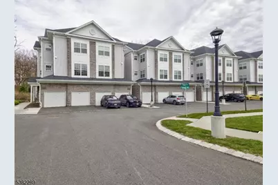 63 Veterans Way, Morris Plains, NJ 07950 - Photo 2