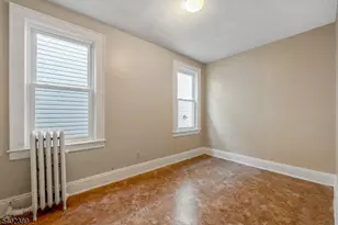 525 Maple Ave, Elizabeth, NJ 07202 - Photo 10