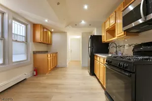 859 Lafayette St, Elizabeth, NJ 07201 - Photo 2