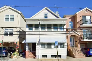 859 Lafayette St, Elizabeth, NJ 07201 - Photo 1