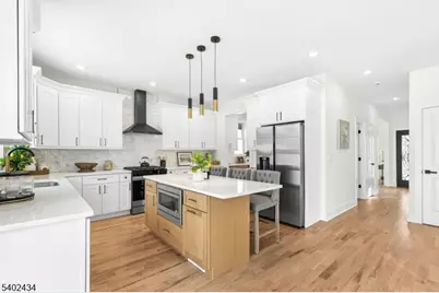 61 W Colfax Ave, Roselle Park, NJ 07204 - Photo 12