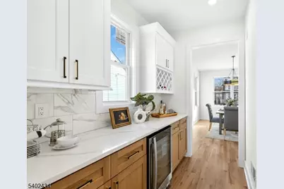 61 W Colfax Ave, Roselle Park, NJ 07204 - Photo 18