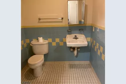 268 W Kinney St, Newark, NJ 07103 - Photo 8