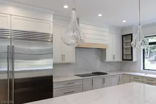 4 Harlow Pointe Cv, Green Brook Township, NJ 08812 - Photo 16