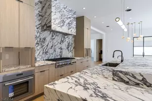 4 Harlow Pointe Cv, Green Brook Township, NJ 08812 - Photo 20