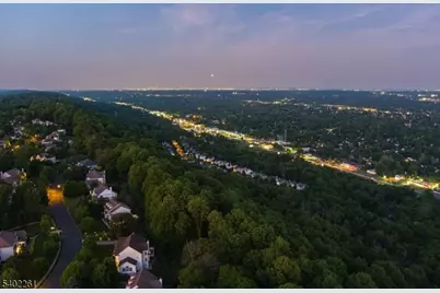 8 Juniper Pointe Trail, Green Brook Township, NJ 08812 - Photo 4