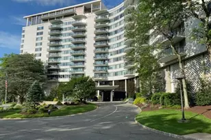 1 Claridge Dr, Verona, NJ 07044 - Photo 28