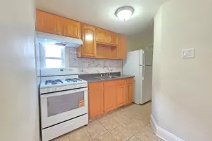 27 Geneva St, Elizabeth, NJ 07206 - Photo 2