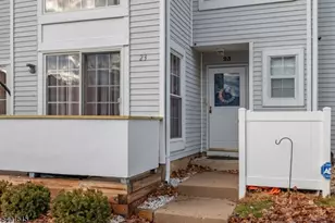 23 Borelle Square, Sayreville, NJ 08859 - Photo 2