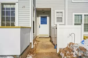 23 Borelle Square, Sayreville Boro, NJ 08859 - Photo 2