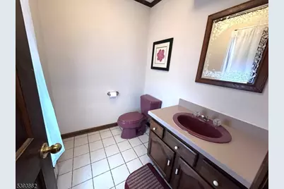 935 Wootton, Boonton Town, NJ 07005 - Photo 20